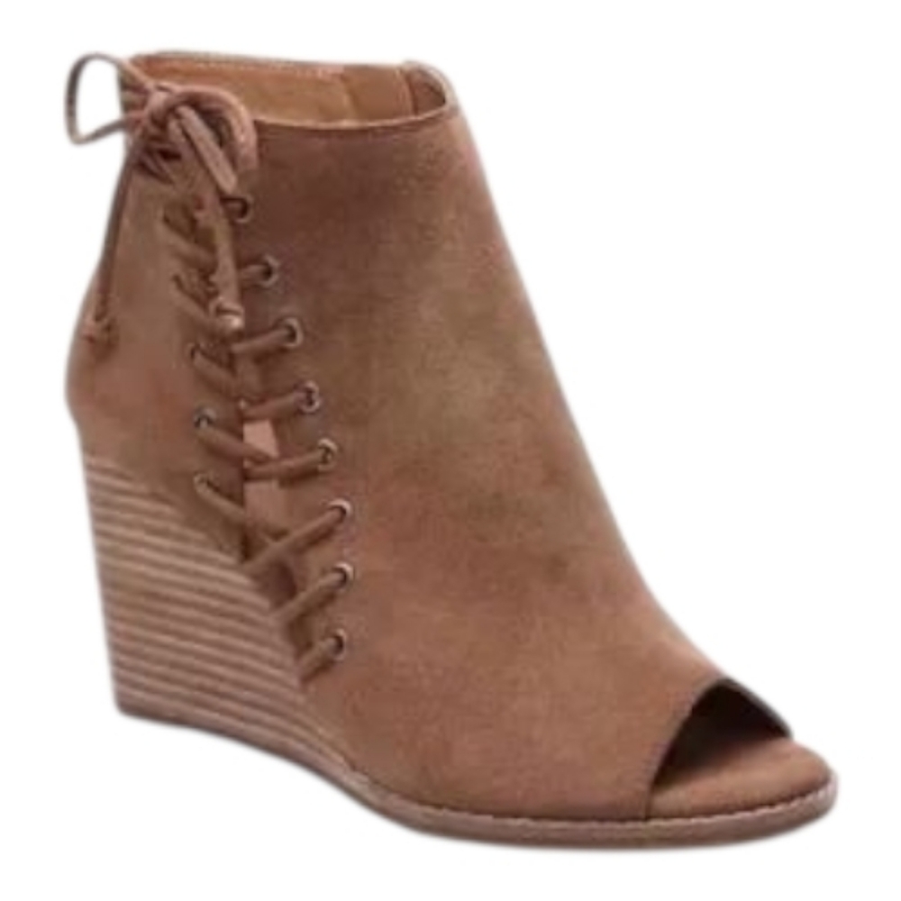 Lucky Brand Jaevin Bootie Size 8 Suede Peep Toe in Camel Brown